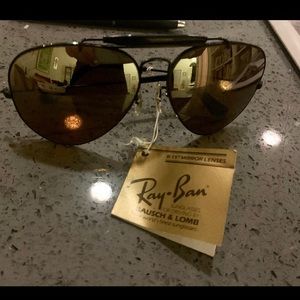 Vintage Bausch & Lomb Ray Ban B15 Sunglasses!